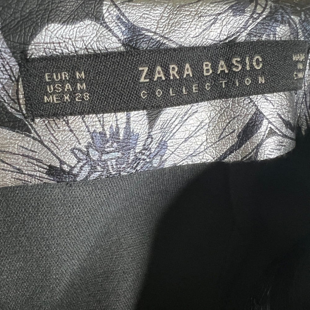 Zara women’s black Silver Faux leather floral ruffle pelium mini skirt size M - Picture 6 of 9